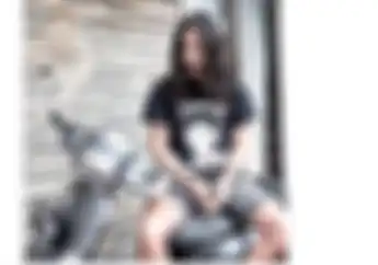 Ello Resmi Jadi Vokalis Baru Band Dewa 19, Ternyata Doi Anak Vespa