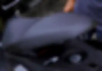 Cara Menutup Jok Honda Vario 160, Jangan Asal Biar Enggak Susah Terkunci