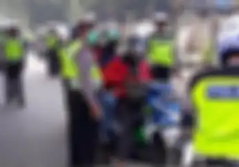 Penunggak Pajak Ketar-ketir Polisi Boleh Tilang Motor Pajak Mati, Ini Dasar Hukumnya