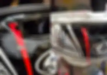Helm Baret Dan Retak Bisa Diperbaiki, Ini Proses Dan Biayanya
