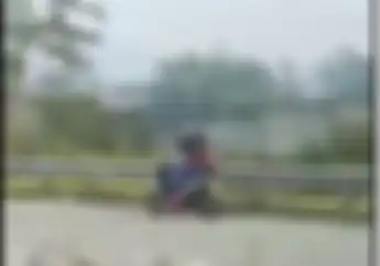 Muncul Lagi Pemotor Wanita Masuk Jalan Tol di Malang, Perkara Keliru Pakai Maps