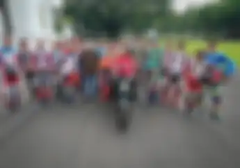 Foto dan Video Pembalap MotoGP Parade di Jakarta, Marc Marquez Atraksi Pakai Motor