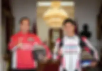 Presiden Jokowi Merayakan Ultah Pembalap Indonesia Mario Aji sebelum MotoGP Mandalika