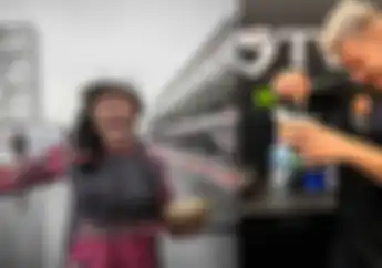 Bantu Stop Hujan, Pawang Hujan Rara Sama Fabio Quartararo Dapat Pujian