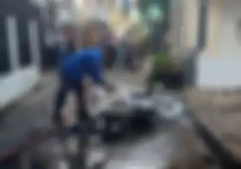 Ngeri, Suzuki Satria FU Hangus Terbakar Saat Isi Bensin di Depok