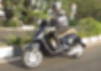 Vespa Matic Boleh Diisi Bensin Premium? Ini Jawaban Bengkel Spesialis