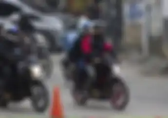 Presiden Jokowi Persilakan Pemotor Mudik Lebaran 2022, Menkes Jelaskan Syarat-syaratnya