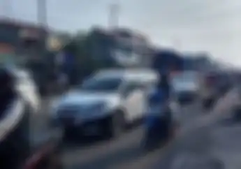 Truk Model Gini Lewat Jalur Pantura, Aspal Rusak Sampai Kerugian Rp 20 Triliun Per Tahun