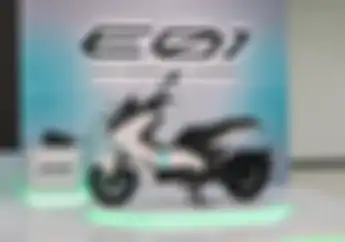 Walau Tanpa Mesin Ternyata Motor Listrik Juga Perlu Diisi Oli dan Inreyen Sebelum Dipakai, Ini Alasannya