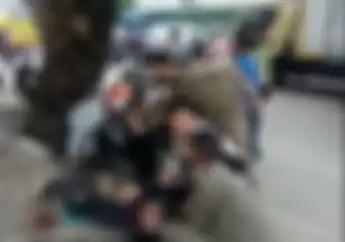 Seruduk Pohon di Depan Kantor Bupati Brebes, Pemudik Motor Kritis