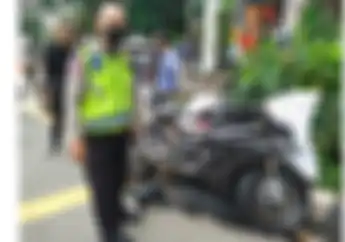 Tabrakan Terparah 2022, Moge BMW S1000RR Hantam Toyota Calya di Senayan Biker Meninggal Dunia