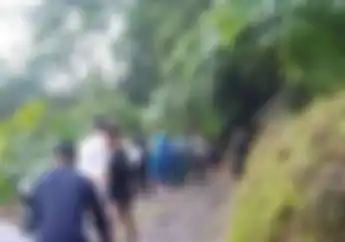 Pengendara Motor Kena Musibah Longsor Di Cianjur Saat Silaturahmi Lebaran, Begini Kondisinya