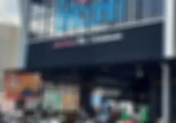 Viral Tak Bawa Motor Diminta Uang Parkir Saat Beli Mie Gacoan, Tukang Parkir Malah Salahkan Ojol