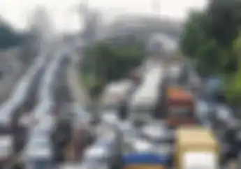 Cerita Pemotor Terjebak Macet di Bekasi Hampir 2 Jam, Imbas One Way Arus Balik Lebaran