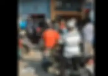 Keributan di SPBU Nganjuk, Diduga Mobil Pikap Serobot Antrean Motor