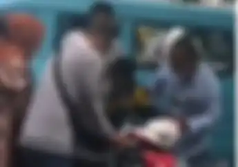 Apes, Baru Lebaran Motor Ditarik 3 Debt Collector di Tengah Jalan