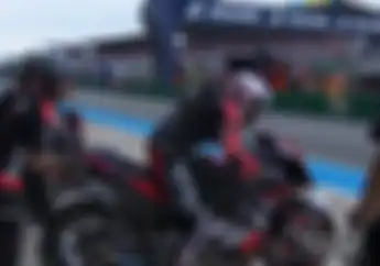 MotoGP Prancis 2022 Akan Terapkan Flag To Flag Race Akibat Ada Awan Mendung Di Sirkuit Le Mans, Apa Maksudnya?