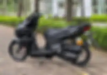Honda Vario 160 Dapat Modifikasi Simpel, Pelek RCB dan Sokbreker Ohlins Jadi Sorotan