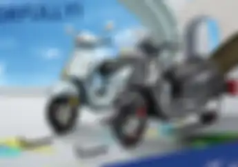 Motor Baru Vespa Mesin 300 cc Ada 2 Model, Mana Yang Paling Murah?