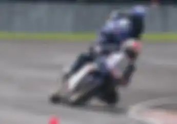 Yamaha Sunday Race 2022, Pembalap Galang Hendra Gagal Raih 3 Besar