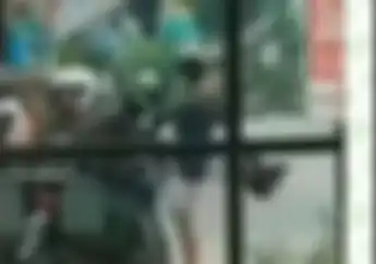 Ramai Kasus Kurir COD Dipukuli Saat Antar Barang, YLKI Desak Sistem COD Dihapus