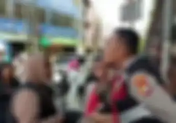 Ditabrak Motor dan Tangan Digigit Sampai Berdarah, Begini Nasib Mahasiswi Penganiaya Polisi di Kampung Melayu