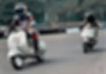 Menarik, Ada Kelas Khusus Vespa 500 Juta di The Brotos Vespa Race