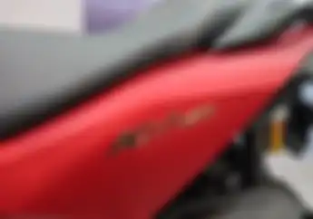 Cara Buka Jok Honda ADV 160, Tekan Tombol Ini Jok Langsung Terbuka
