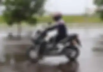 Menjajal Honda ADV 160, Posisi Riding Lebih Santai, Karakter Mesin Mirip PCX 160