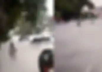 Pemotor Geger Asap Putih Misterius Tutupi Jalanan Karawaci, Ternyata Ini Penyebabnya