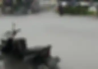 Warga Panik dan Putar Balik Jalanan Berubah Menjadi Putih Seperti Kabut Tim Gegana Periksa Sebabnya 