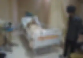 Ruben Onsu Teteskan Air Mata Idap Penyakit Serius, Rela Kehujanan Antar Anak Sekolah Naik Motor