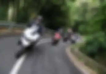 Turing Liburan Akhir Tahun, Bikers Harus Tau Cara Ngerem Motor Matik di Turunan Curam