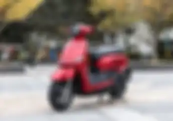 Harap Waspada Suzuki Luncurkan Motor Matic Baru Bergaya Retro Ala Vespa Pesaing Yamaha Fazzio