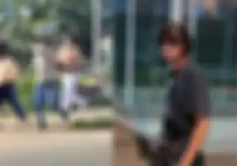 Remaja SMA Bawa Sajam Berkeliaran Di Kampung Melayu, Netizen: Mending Ikut Bonge Citayam Fashion Week