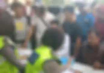 Beredar Video Pejalan Kaki Ditilang dan Ditanya SIM oleh Polisi