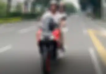 Cantiknya Wulan Guritno Boncengan Bareng Pacar Naik Aprilia SR GT 200, Berapa Ya Harganya?