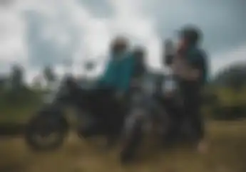 Cerita Dua Biker, Berpetualang Outdoor Bareng Motor Yamaha XSR 155