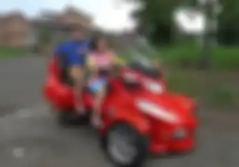 Nagita Slavina Mau Jadi Ojol Naik Motor Roda Tiga, Harganya Bikin Melongo