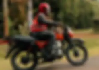 Motor Listrik ROAM Air Meluncur, Siap Garuk Tanah Baterai Tembus 180 Km