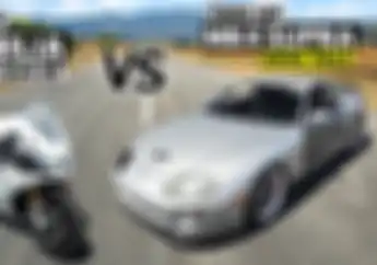 Video Drag Race Aprilia RSV4 RF Versus Toyota Supra Turbo, Mana yang Lebih Kencang?