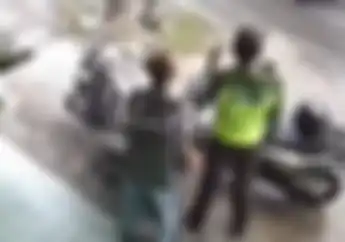 Apes Pemotor Coba Kabur dari Razia Polisi, Endingnya Malah Begini