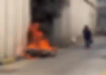 Mencekam, Video Motor Tiba-tiba Terbakar di Underpass Pondok Indah, Diduga Korsleting Listrik