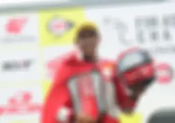 Pembalap Indonesia Andi Gilang Kibarkan Bendera Merah Putih di ARRC Jepang 2022, Kado HUT RI Ke-77