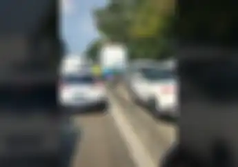 Video Polisi Muncul Dari Busway, Mendadak Lakukan Razia Pemotor Yang Melanggar