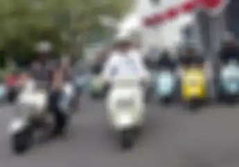 VAC Bandung Raya Ajak Ridwan Kamil Vespaan Keliling Bandung, Memperingati HUT Jawa Barat Ke-77