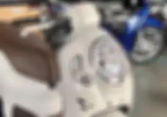 Enggak Mau Kalah, Modifikasi Motor Honda Scoopy Ini Contek Vespa x Justin Bieber