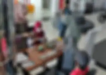 Pakai Uang Koin Beli Yamaha Vega Force, Begini Perjuangan Buruh Serabutan Kumpulkan Modal
