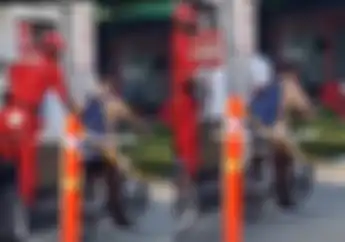 Video Anak Berkebutuhan Khusus Isi Bensin Padahal Naik Sepeda, Petugas SPBU Banjir Pujian