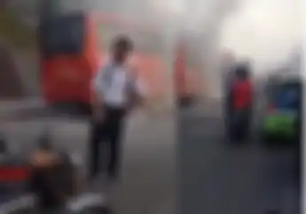 Viral, Video Bocah SMP Di Semarang Atur Lalu Lintas Saat Ada Bus Terbakar, Tuai Pujian Dari Polisi